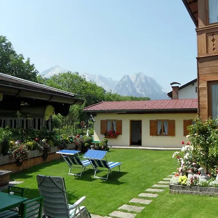 Fischer Hausl Apartment