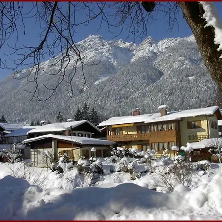 Fischer Hausl Apartment *