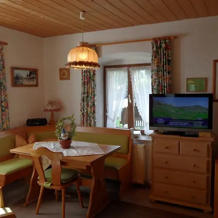 Fischer Hausl Apartment